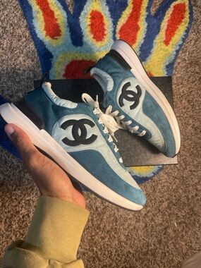 CHANEL Two-Tone Blue Suede & Leather CC Logo Sneakers